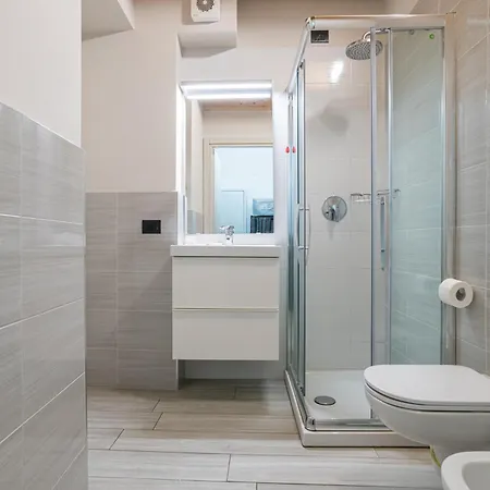 Guesthost - - Lakeview With Garage