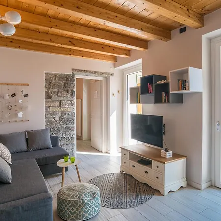 公寓 Guesthost - - Lakeview With Garage