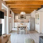 Guesthost - - Lakeview With Garage * Carate Urio