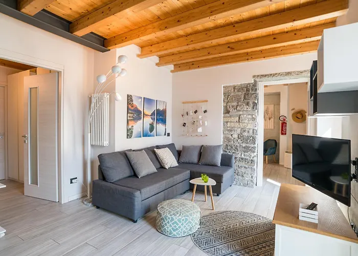 Guesthost - - Lakeview With Garage Appartement *