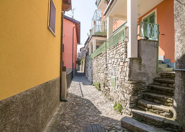 Appartement Guesthost - - Lakeview With Garage Carate Urio