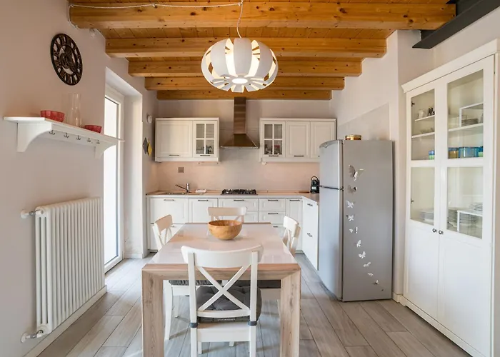 Appartement Guesthost - - Lakeview With Garage Carate Urio